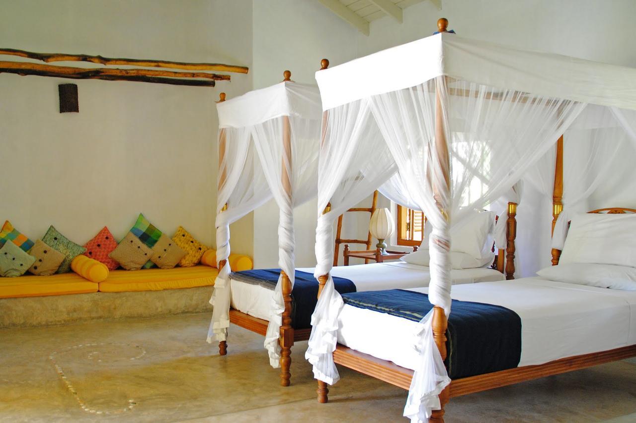 Khomba Beach House Alankuda Экстерьер фото