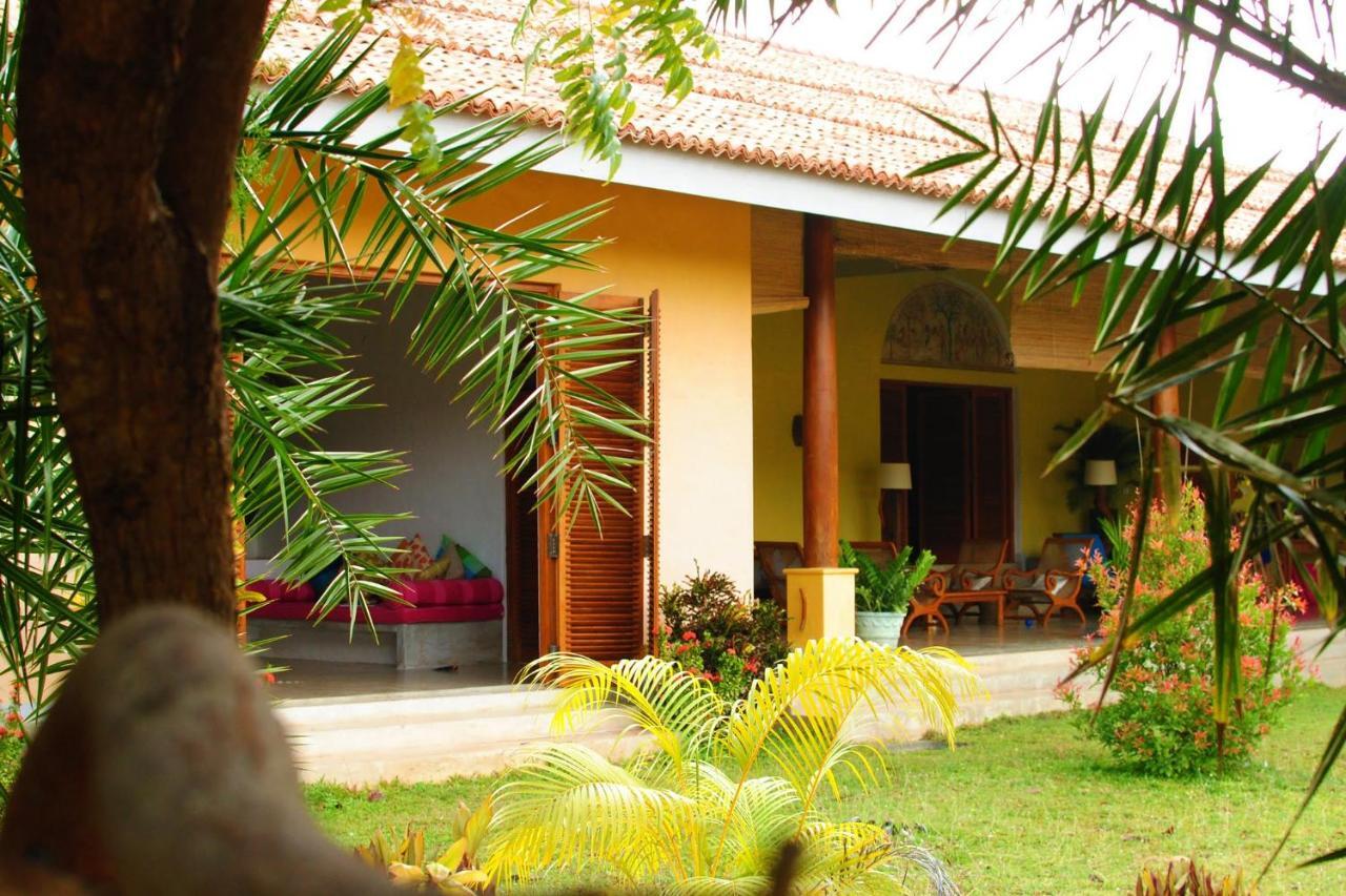 Khomba Beach House Alankuda Экстерьер фото