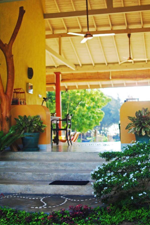 Khomba Beach House Alankuda Экстерьер фото