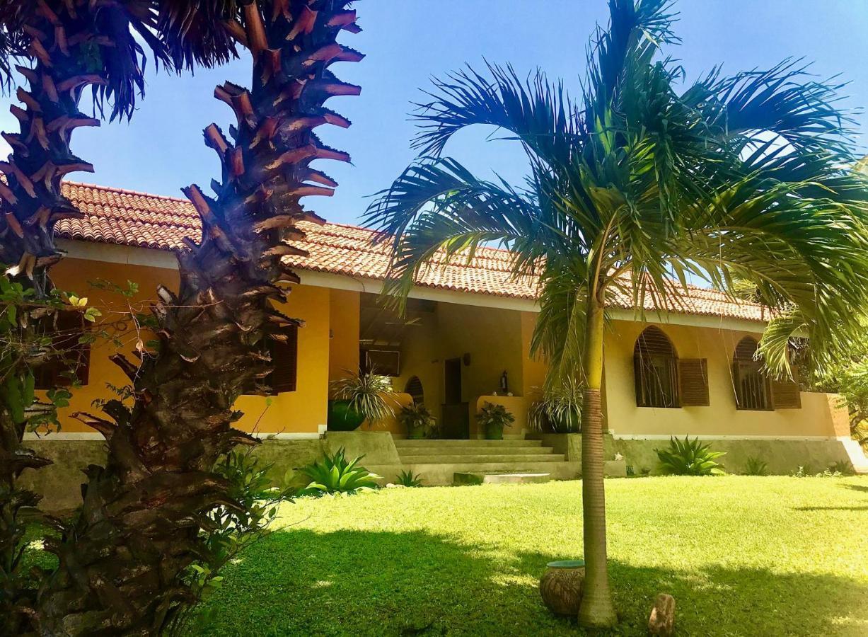 Khomba Beach House Alankuda Экстерьер фото